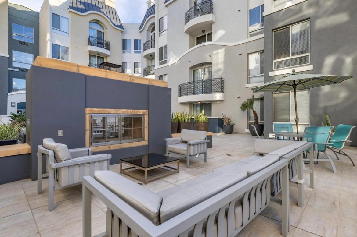 לוס אנג'לס The Nest A Spacious 1 Bedroom Apartment With A Pool View מראה חיצוני תמונה